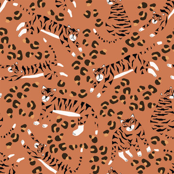 Summer seamless pattern with tigers. Vector exotic illustration