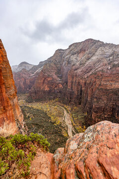 View of Zion Canyon from Scouts Lookout