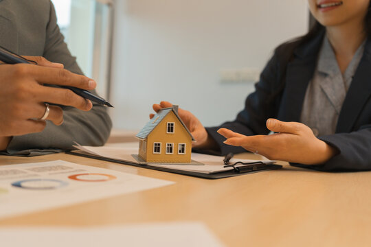 Successful Business Negotiation Between Partners