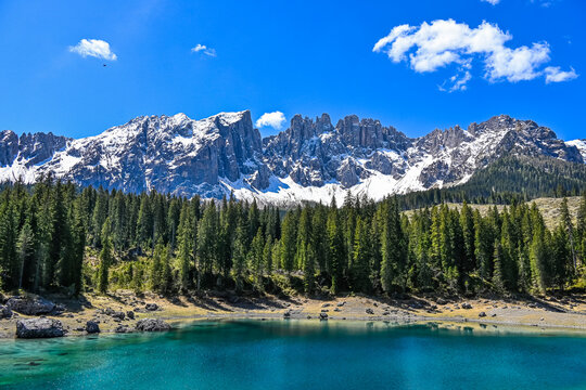 Dolomiten, Karersee, Lago di Carezza, Bergsee, Latemargruppe, Latemar, Wanderweg, Berge, Eggental, Karerpass, S&uuml;dtirol, Fr&uuml;hling, Spmmer, Italien