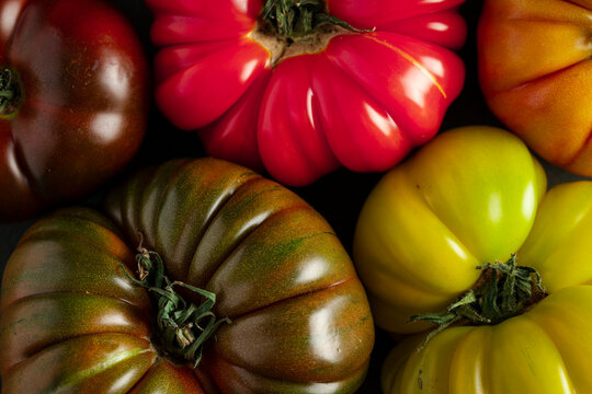 Colorful heirloom tomatoes in close-up