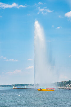 Fountain in the lake in the city of Genova in Swiss