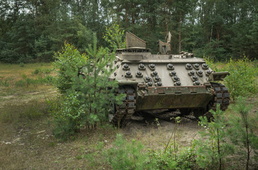 Obraz premium abandoned battle tank on a training range