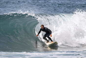 Obraz premium Big Wave Surfer Wipeout at Mavericks