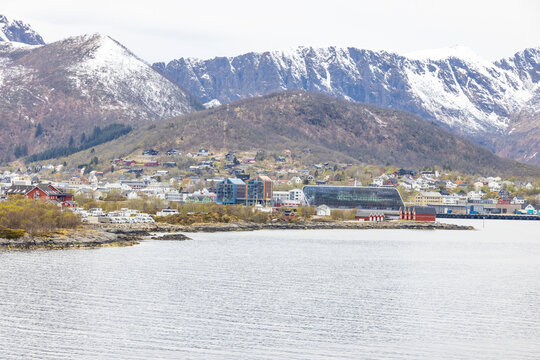 The coastal route arrives in Stokmarknes with the Hurtigruten Museum