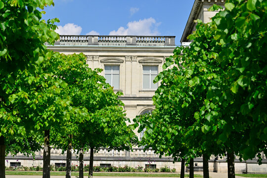 Villa H&uuml;gel