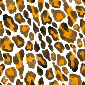 Leopard spots seamless pattern hand painted with watercolor