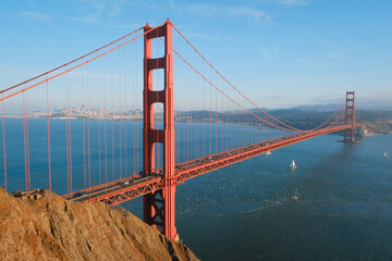 Obraz premium Cityscape of the Golden Gate Bridge in San Francisco, California, USA