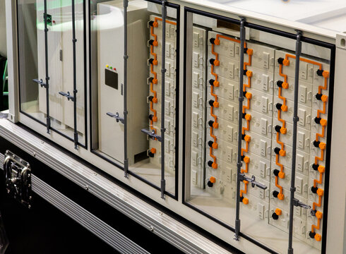 Industrial High-Capacity Battery Energy Storage System (BESS) for Renewable Power and Grid Management