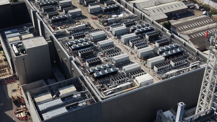 Obraz premium Modern Data Center Rooftop Infrastructure for Critical Cooling Systems