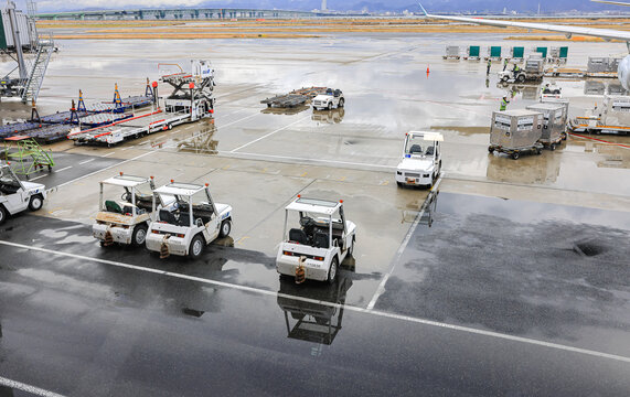 Airplane Tugs, Machine for push back the aircraft to taxiway in ground handling services at Hong Kong International Airport, Hong Kong.