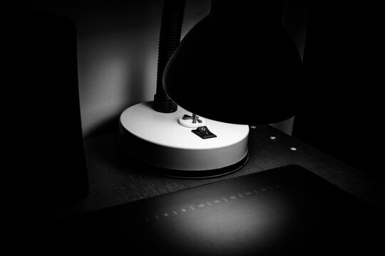 Lampe de bureau dans la p&eacute;nombre 