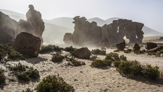 Eroded Rock, Rock Formation, Valle de las Rocas, rocky valley, at Uyuni, Altiplano, Dreil&auml;ndereck Bolivia, Argentina, Chile