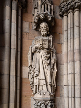 Matthias the Apostle statuie at the Lichfield Cathedral, Lichfield, UK