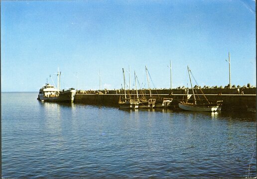 ARCHIPEL DES COMORES.ANJOUAN.LE PORT DE MUTSAMUDU.