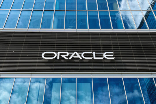 Oracle Corporation: A major American multinational computer technology company famous for its database software (Oracle Database), cloud systems, and ownership of Java