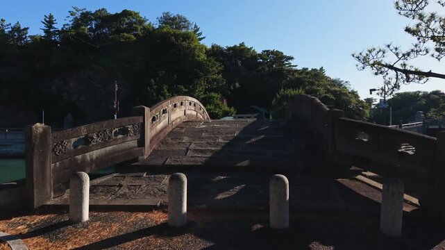 POV Walking Shot Across Furobashi Bridge in Wakanoura &ndash;  Wakayama City, Japan　和歌の浦「不老橋を歩く主観移動撮影」和歌山県和歌山市