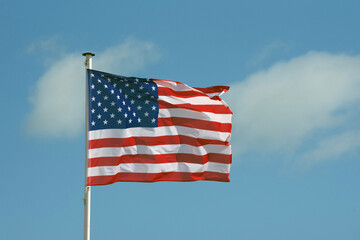 Obraz premium Amerikanische Flagge am Strand in der Normandie