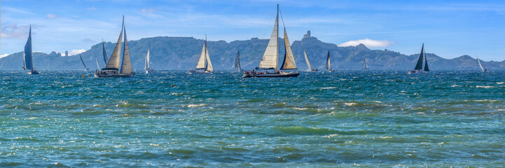 Fototapeta premium Régate au large de Marseille