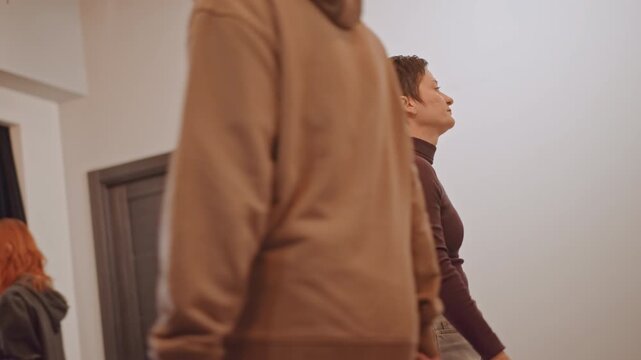 Feedback session focusing on scene interpretation and expressive skills. Comprehensive review of acting techniques emphasizing emotional impact and presentation effectiveness during training