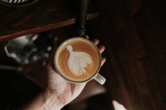 Tasa de caf&eacute; latte art