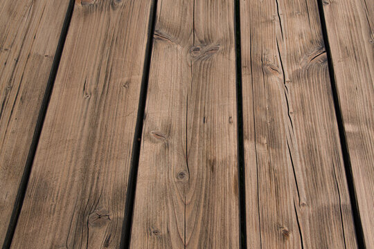 planche de bois brut