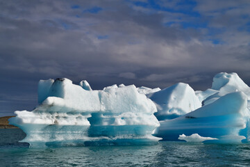 Ice floating in the ocean - Iceland bay © astrug