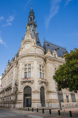 Obraz premium Sens is a commune and town in France, in the Burgundy-Franche-Comté region, Yonne department.