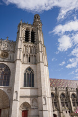 Obraz premium Sens Cathedral is a Catholic cathedral located in the city of Sens, in Burgundy-Franche-Comté, in eastern France.