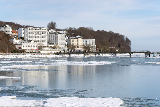 Frozen pier, Sassnitz R&uuml;gen