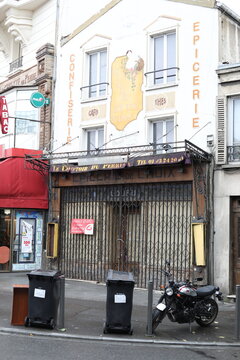 Le Perreux-sur-Marne, France - May 19, 2026. A view of an old and definitely closed store. 
