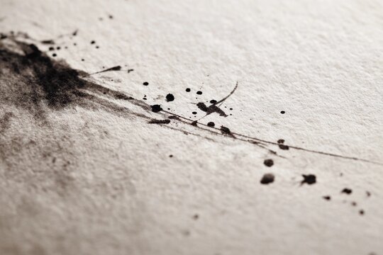 Detailed Sumi-e 'Heaven' (天) Kanji Brushwork and Dots on Washi Paper