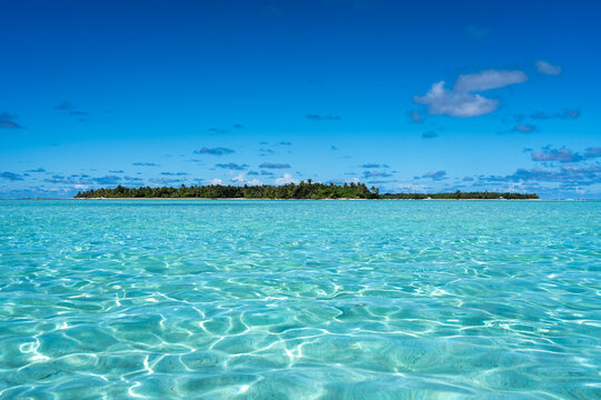 White sand beach of Motu Tiapaa in Maupiti, French Polynesia