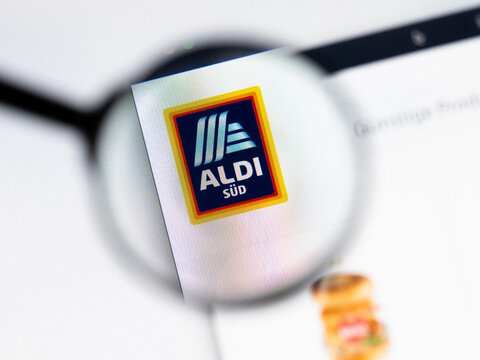 Milan, Italy 2026, 20 Apr Closeup of ALDI S&uuml;d website on a laptop screen. ALDI S&uuml;d logo under a magnifying glass.