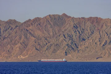 ホルムズ海峡 © ZENPAKU