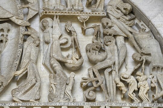Famous tympanum of Saint-Lazare Cathedral with the Last Judgement, detail, Autun, D&eacute;partement Sa&ocirc;ne-et-Loire, Region Bourgogne-Franche-Comt&eacute;, Burgundy, France