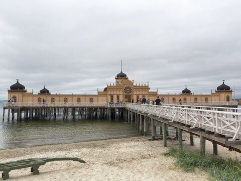 Kallbadhuset Varberg, cold bath house and sauna on the beach, Moorish architectural style, visitors on wooden bridge, Varberg, Halland, Kattegat, Sweden