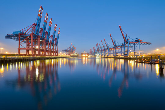 Germany, Hamburg, Port of Hamburg, Container Terminal in the morning