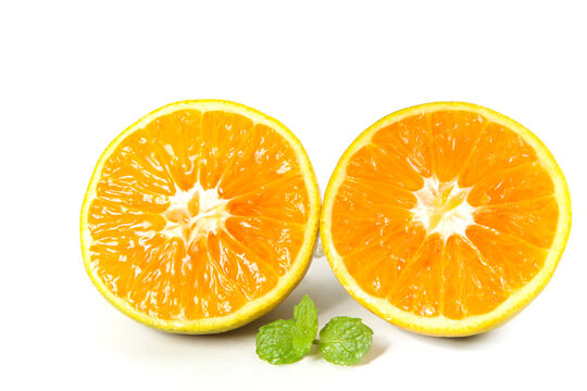 Fresh Cut Orange Halves with Mint from Zigui Hubei China Summer Citrus Fruit Vitamin C Rich Flesh
