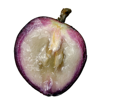Cross section of a ripe star apple fruit isolated on transparent background