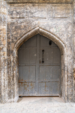 Entrance door in the streets of Mosul, Iraq