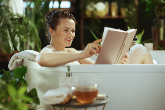 Mindful Reading in a Tranquil Bubble Bath