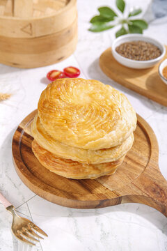 Tongguan Crispy Layered Flatbread Chinese Shaanxi Cuisine Traditional Roujiamo Breakfast Pastry