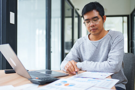 Online Business Financial Analysis For Investment Reporting Accounting And Budget Forecasting