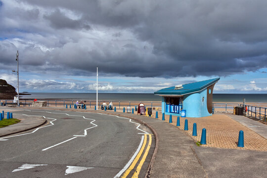  Ice cream kiosk by the beach, Benllech, Anglesey 