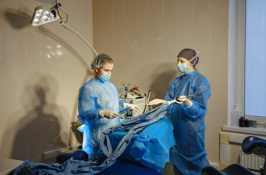 Internship of a specialist trainee in the operating room