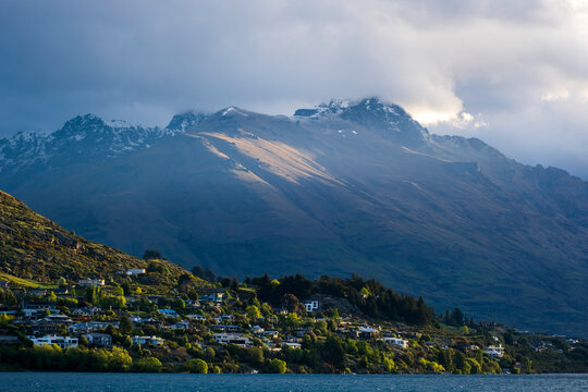 Queenstown suburbs