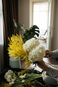 Bouquet with hydrangea ad mimosa