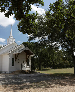Four Mile Prairie Church Located in Prairieville TX