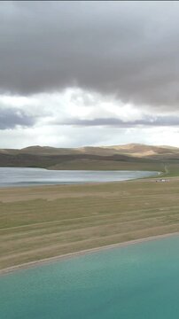 Cinematic Push In Revealing Emerald Siling Co Lake, Tibet China